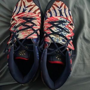Kyrie S2 Hybrid